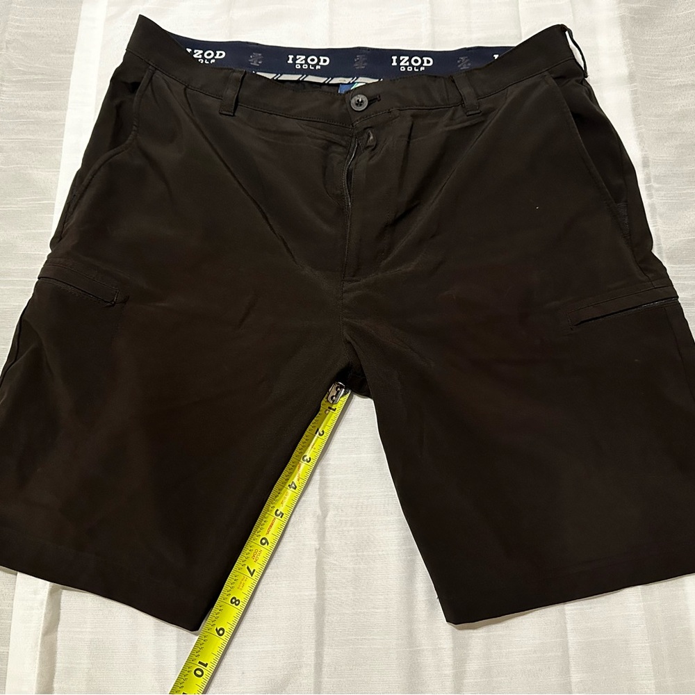 IZOD golf shorts size 36